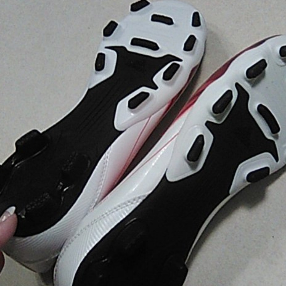 Adidas cleats - Picture 5 of 8